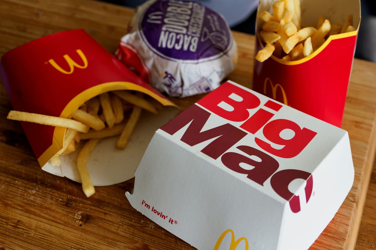 Joven usó ChatGPT para comer gratis en McDonalds durante un año