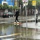 Encharcamientos dificultan el cruce peatonal en la Zona Centro tras lluvia