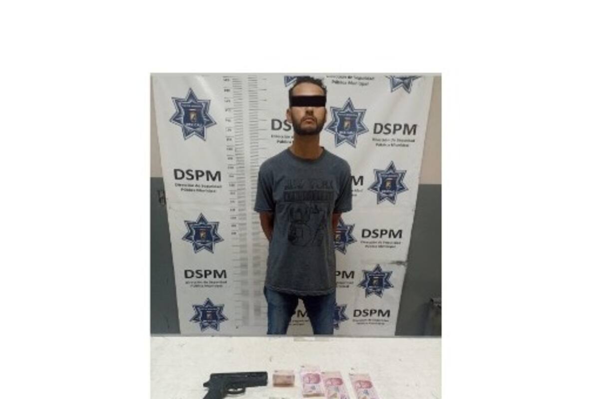 Con arma de juguete asalta un autoservicio