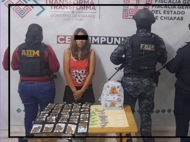 Cae mujer con mochila repleta de droga en Chiapas: llevaba marihuana, cocaína y cristal