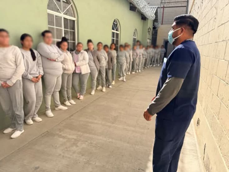 Vacunan a más de 2.5 mil reclusos en BC