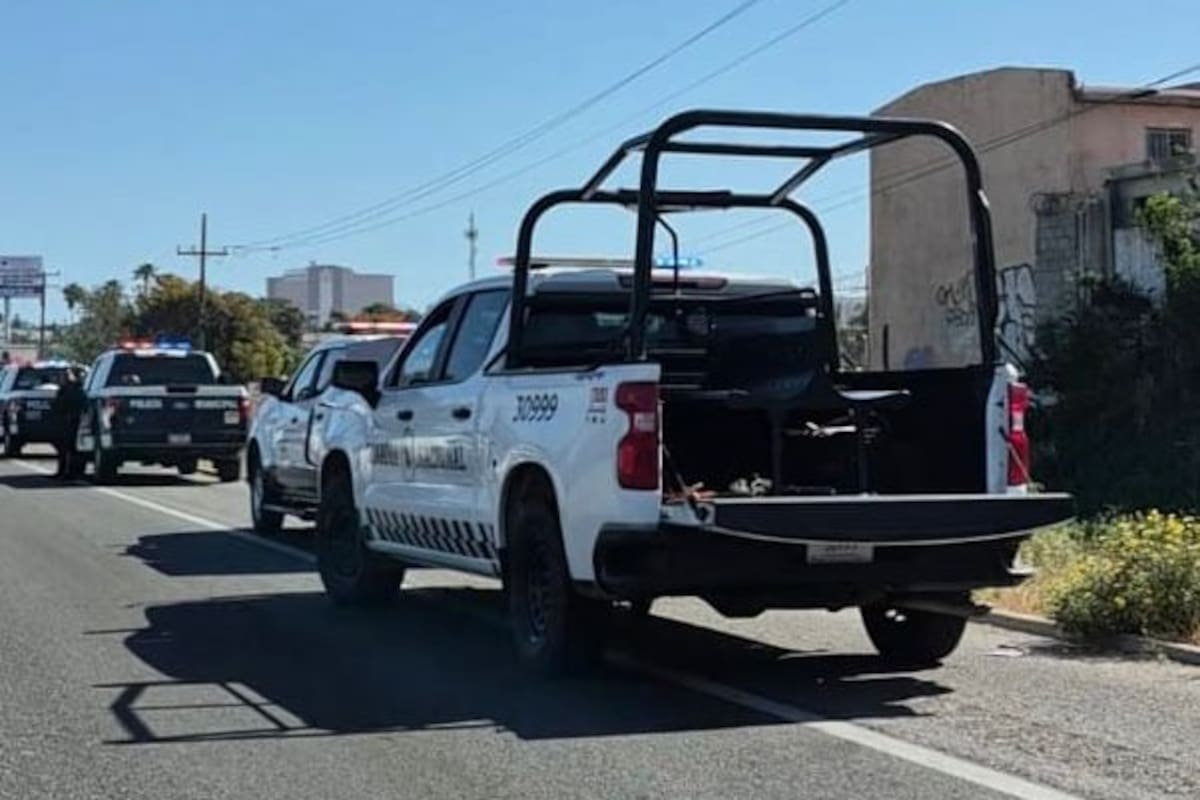 Hallan cadáver con huellas de violencia junto a la carretera escénica en Rosarito