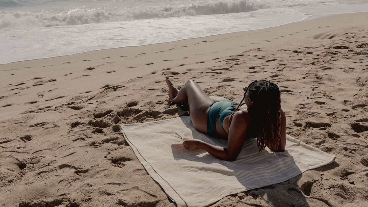 Tomar el sol sí es saludable, expertos revelan sus beneficios | Foto: Especial