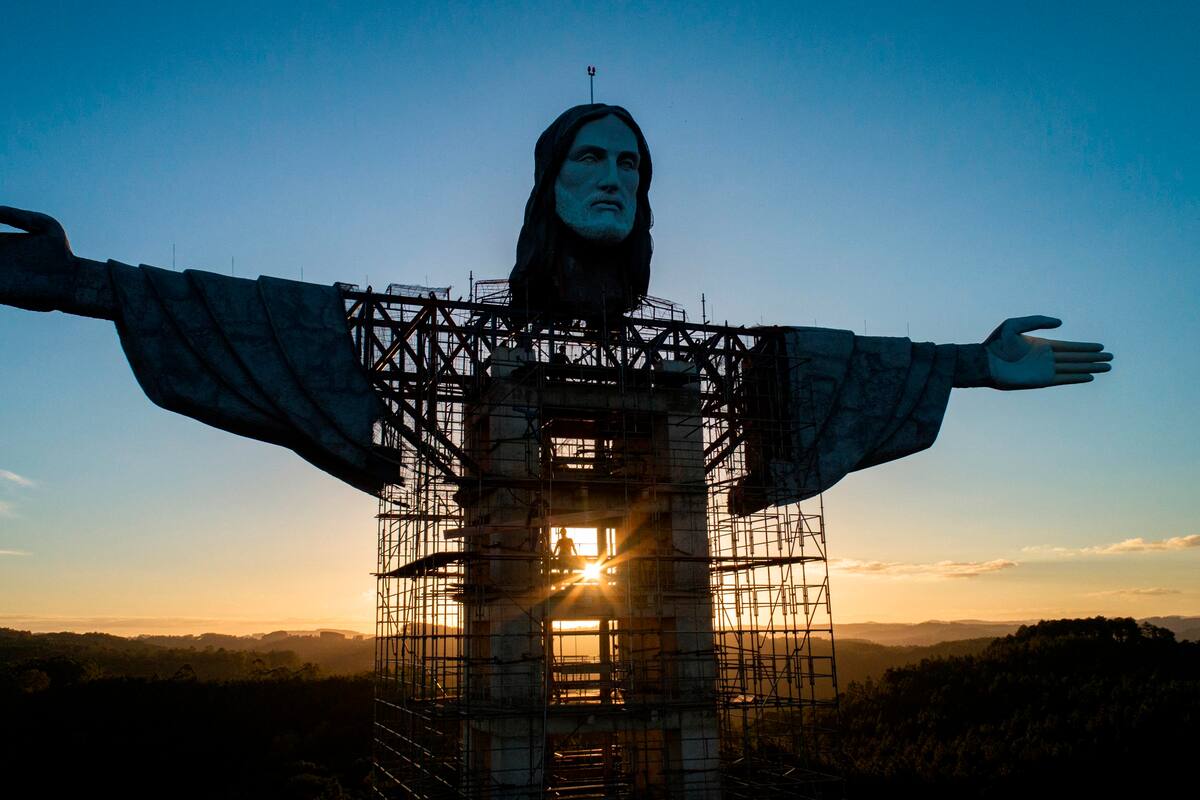 VIDEO y FOTOS: Así es el imponente Cristo de 43 metros de altura crece en el Sur de Brasil