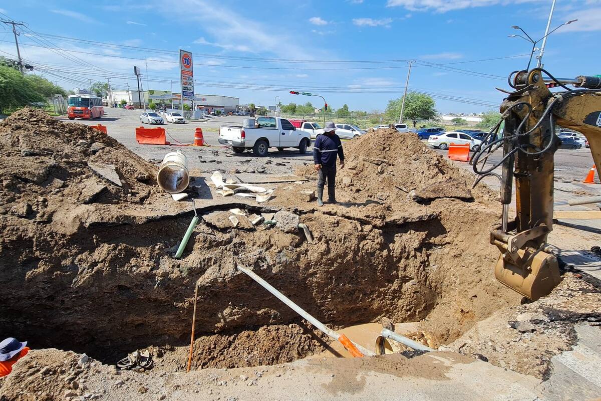 ¡Tome precauciones! Continúa reparación de tubería en bulevar Progreso y Reforma