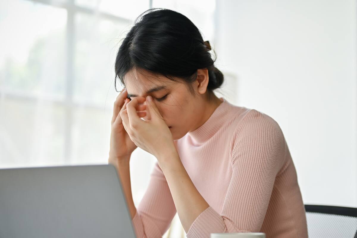 Estos son los tipos de dolores de cabeza que nunca se deben ignorar