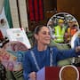 Todos los trabajadores que tuvieron un aumento de salario en 2026 verán que su aguinaldo es proporcionalmente mejor al del año pasado, ya que la Ley Federal del Trabajo estableció que esta prestación se calcula con base en el sueldo vigente al momento del pago