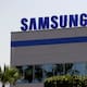 Trabajadores de Samsung podrían recibir bonos por el auge de la inteligencia artificial, pero accionistas acusan que el acuerdo sería ilegal
