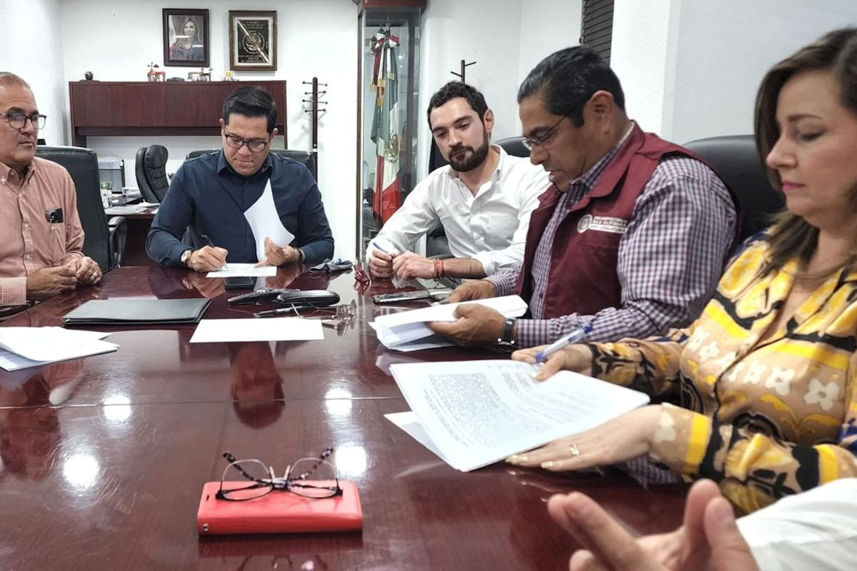 Acuerdan Congreso y Sindicato contrato colectivo de trabajo