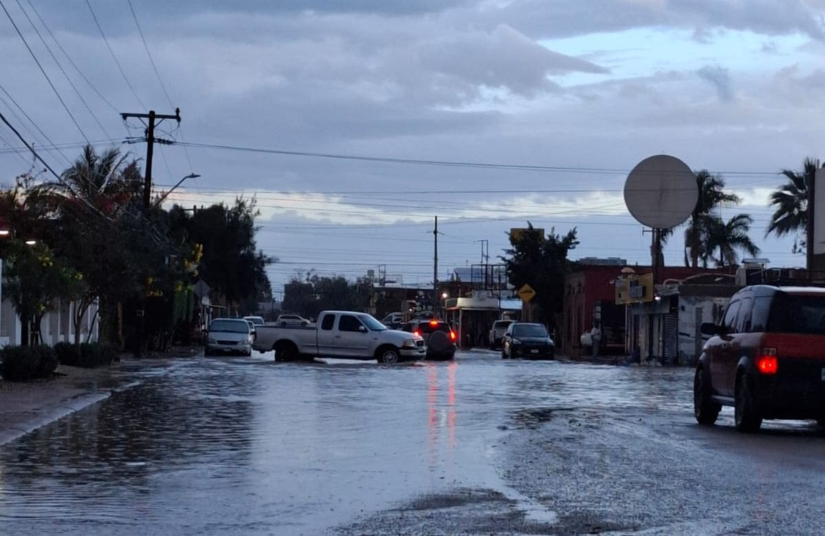 Una fuerte tormenta se registró la tarde de hoy en Bahía de Kino. | Crédito: Osven Torres