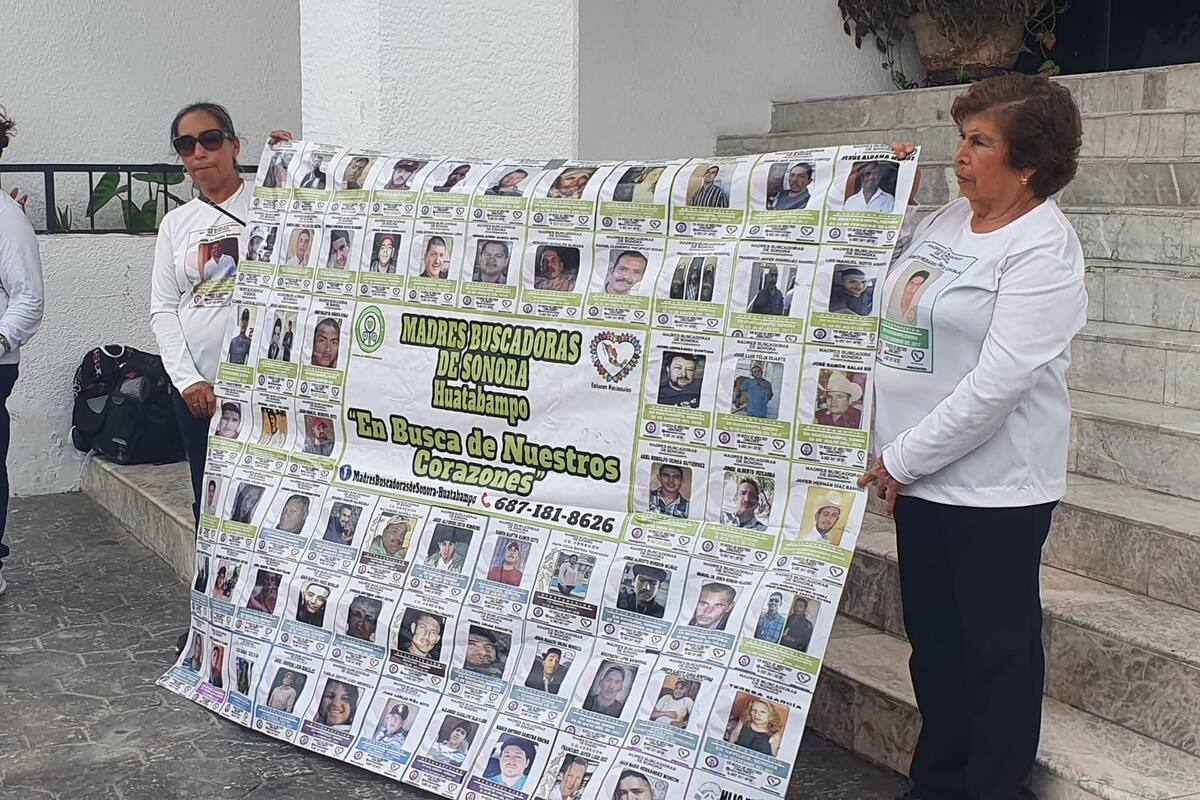 Madres Buscadoras de Sonora exigen derogación de Ley Ingrid fuera del Congreso