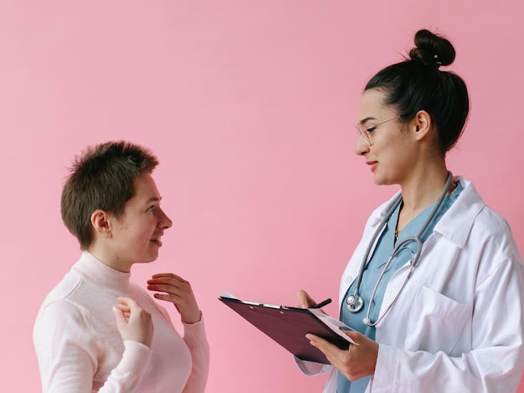 ¿Tu seguro médico cubre todo? Esto es lo que no te dicen sobre deducibles y pagos extra