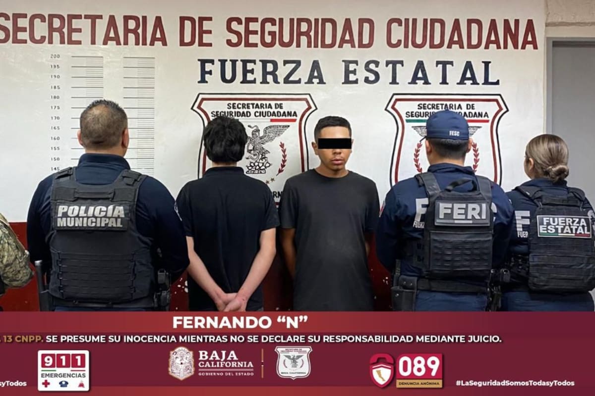 Caen dos con pistola y vehículo robado en el Pedregal, uno era menor de edad