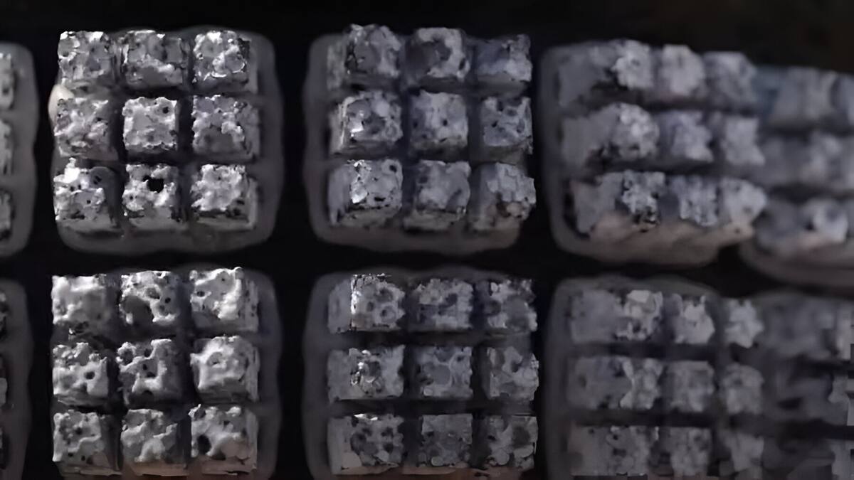 La banda del mexicano Tavo Cadena que usan atletas olímpicos funciona con nanotecnología que permite evaporar el sudor y refrescar a los deportistas.