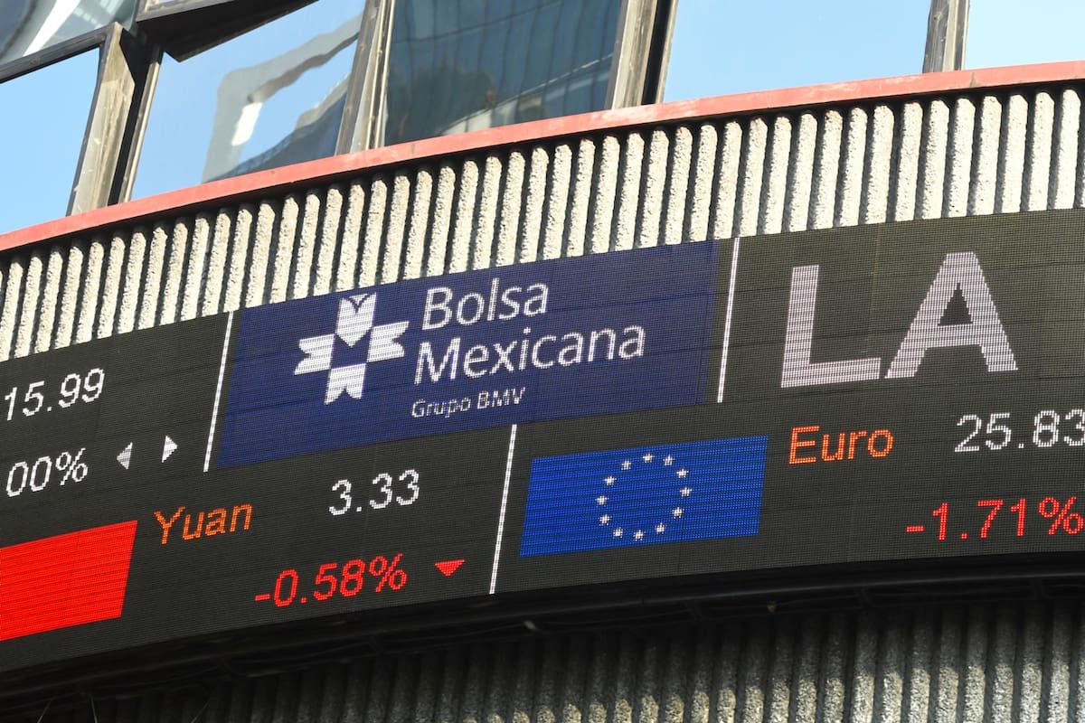 A pesar de un repunte, la BMV acumula pérdidas semanales