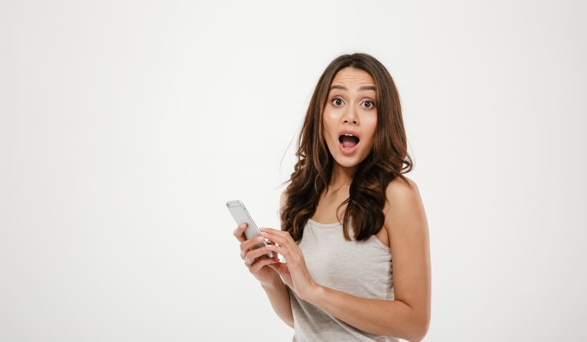 Cuando el banco deposita por error: por qué aparece dinero en tu cuenta… y luego desaparece