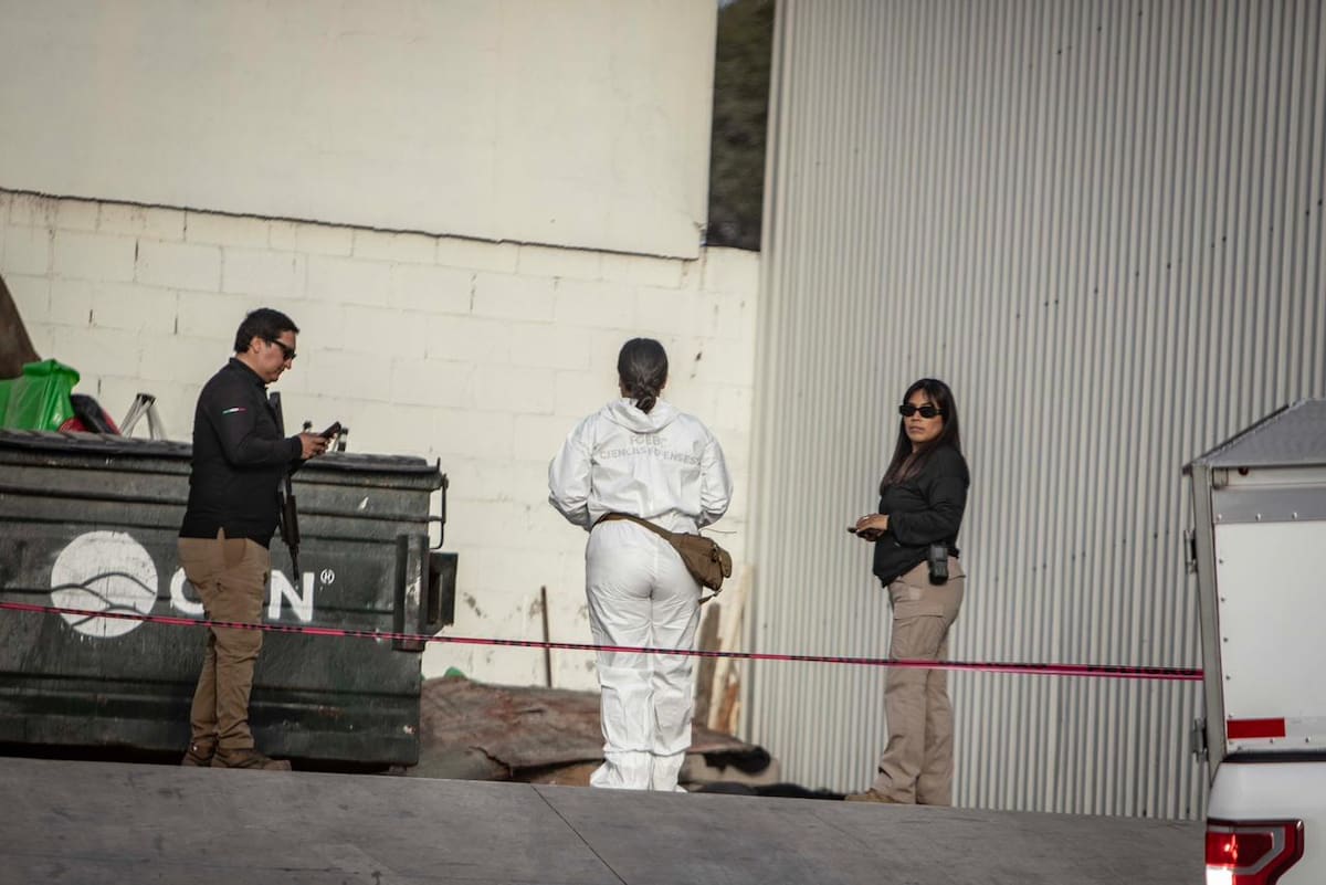 La víctima fue atacada presuntamente con un machete durante una riña. Un hombre de 35 años fue detenido por su probable participación en los hechos. Foto: Border Zoom