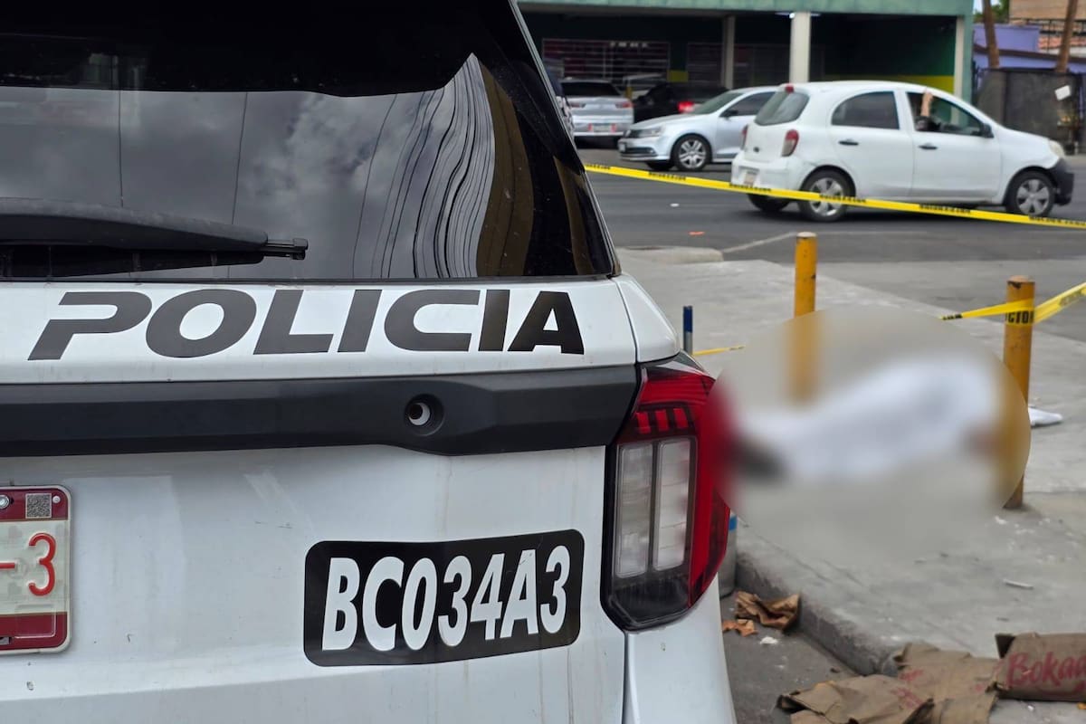Adulto mayor muere tras desplomarse mientras caminaba por la colonia Prohogar