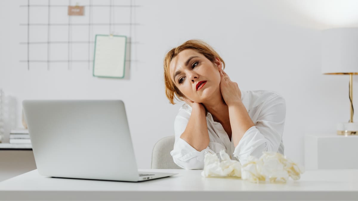 Los investigadores detectaron que el cerebro usa circuitos distintos cuando juzga lo que es correcto y cuando debe actuar en situaciones concretas. Foto: Canva