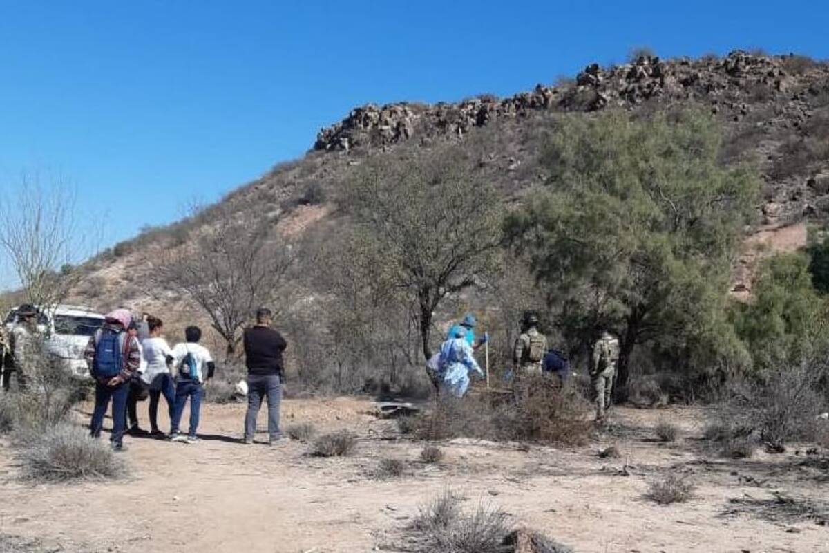 Guerreras Buscadoras de Sonora localizan fosa clandestina con restos humanos y ropa calcinada en Empalme