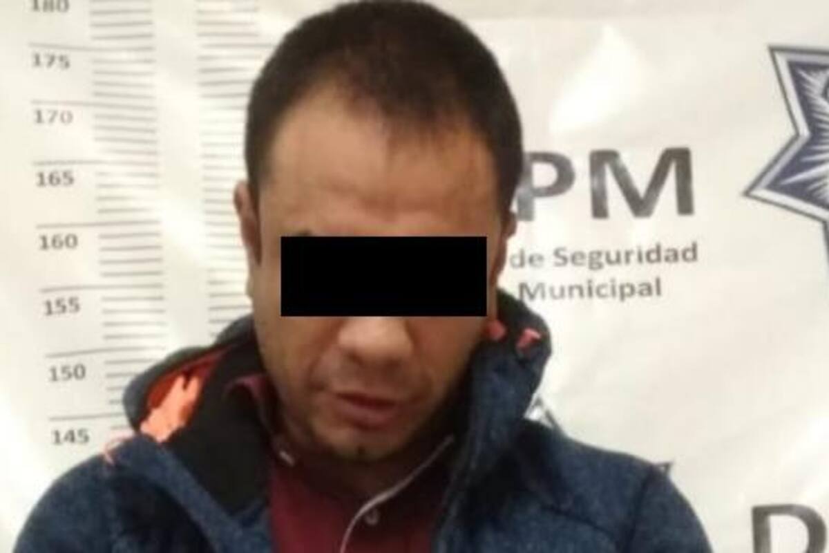 Lo arrestan por sobornar a policías con 100 pesos