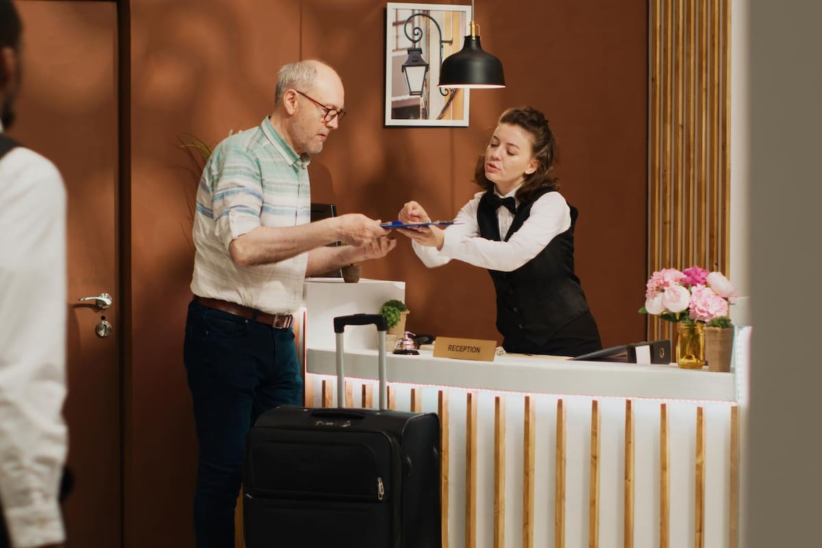 Profeco dice qué hacer si el hotel que reservaste para las vacaciones de verano cancela o falla
