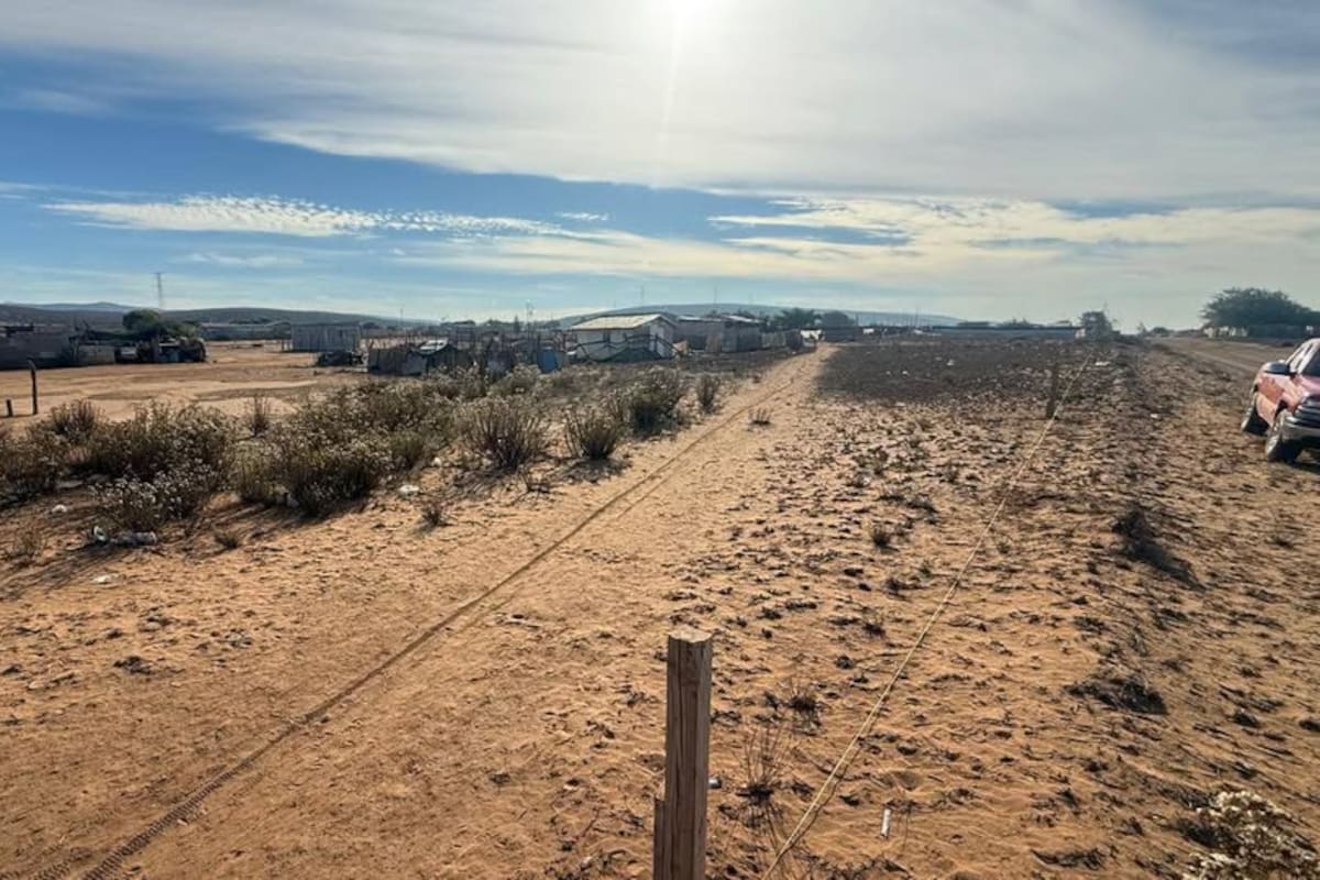 Más de 120 familias viven sin electricidad en San Quintín y piden ser incluidas en un proyecto que busca llevar el servicio a comunidades rezagadas