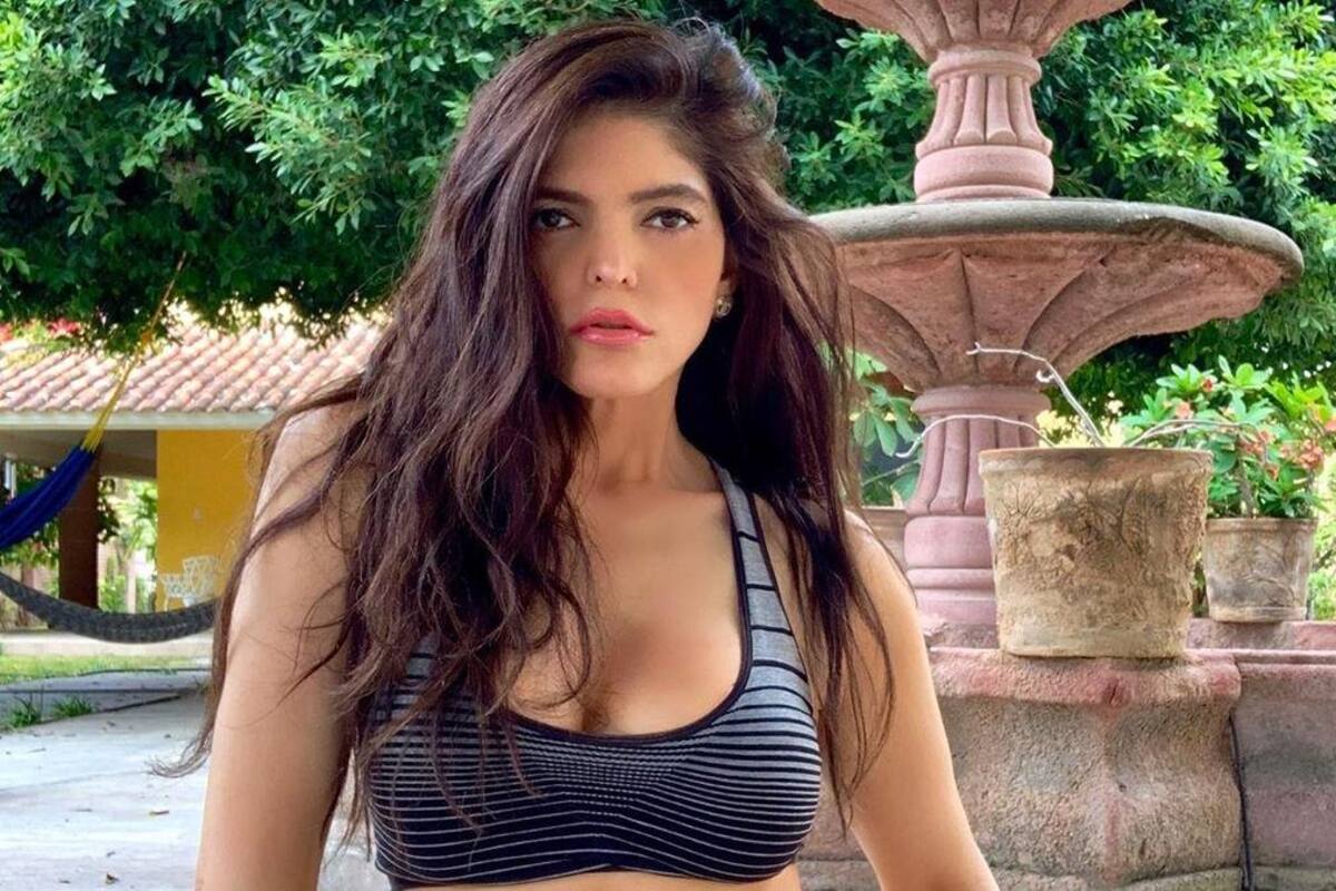 Ana Bárbara presume su abdomen en Instagram