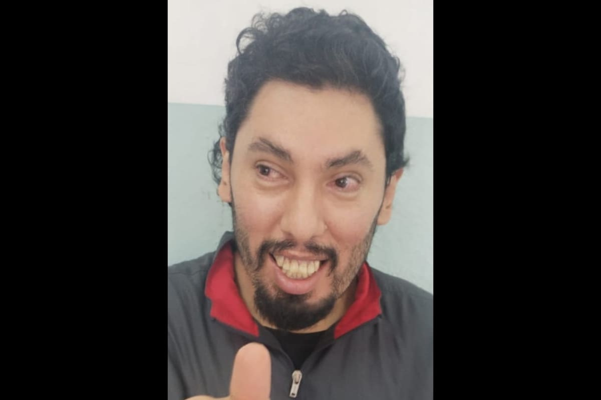 Buscan a familiares de hombre que se encontraba desorientado en la Santa Clara