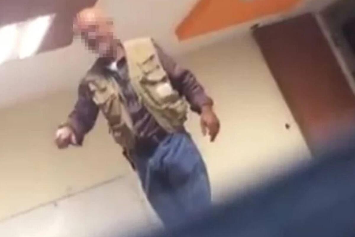 VIDEO: Corren a maestro que afirma que "la carne es débil"; tenía denuncias de acoso