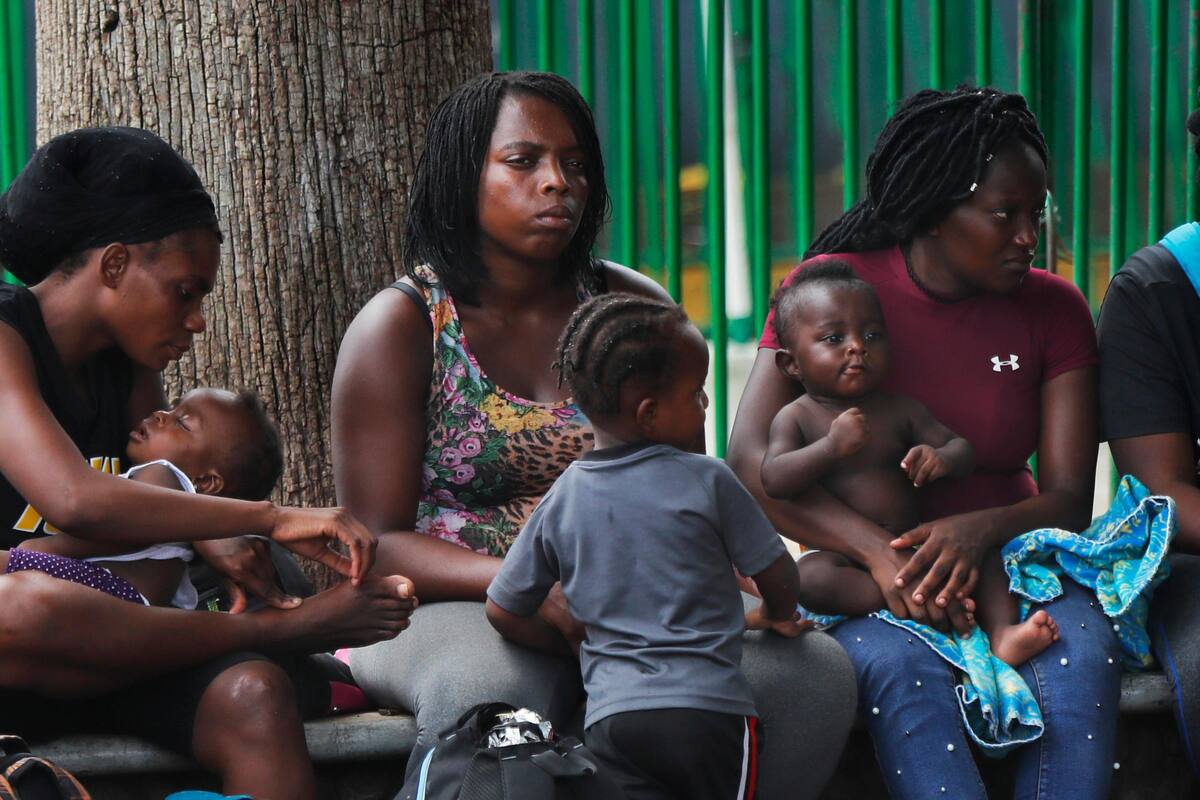 Crece tensión en Tapachula por destrozos de haitianos y africanos varados
