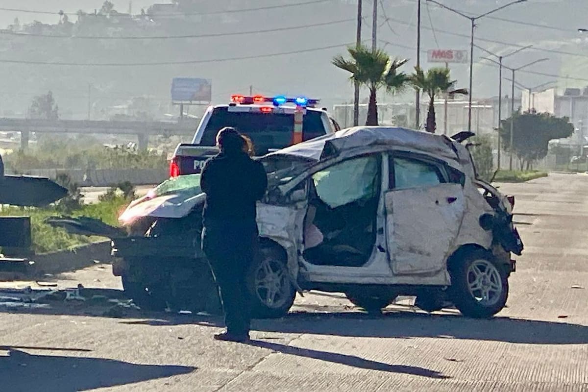 Joven muere tras volcarse en obras del socavón en Vía Rápida
