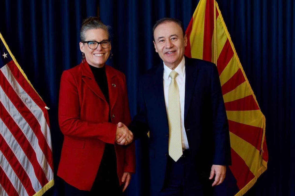 Alfonso Durazo Montaño y Katie Hobbs, gobernadores de Sonora y Arizona. FOTO: ESPECIAL