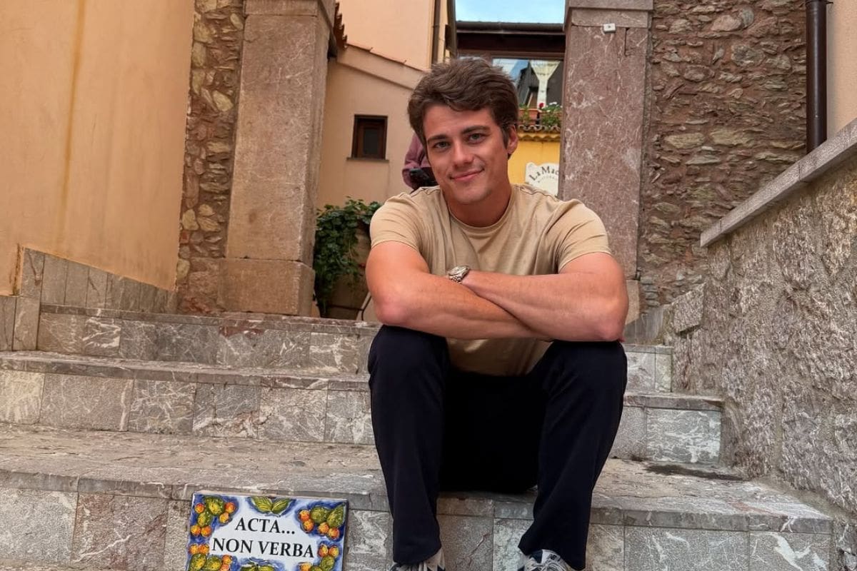 Muere Lane V. Rogers, estrella de OnlyFans conocida como Blake Mitchell, a los 31 años tras accidente de motocicleta en California