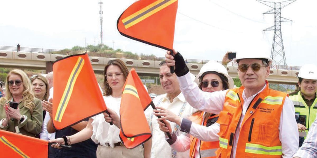 El gobernador Alfonso Durazo Montaño anunció una inversión de al menos 500 millones de pesos para ampliar a cuatro carriles la carretera 100 tramo Hermosillo-Poblado Miguel Alemán. FOTO: ESPECIAL