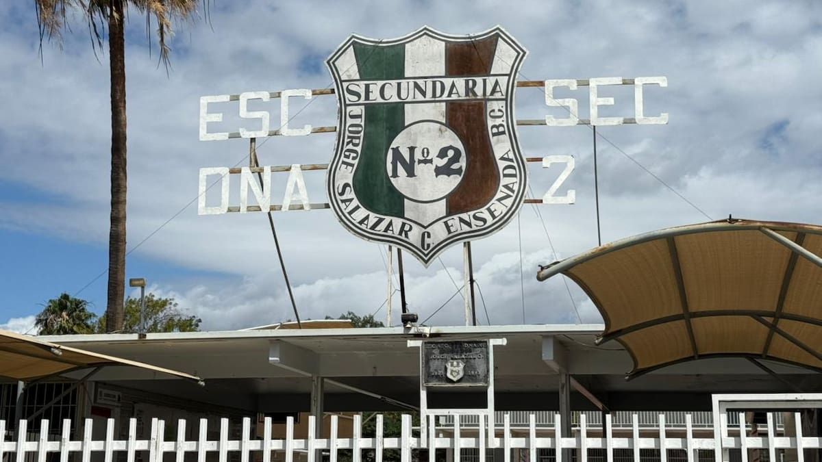 Suspenden clases en secundaria de Ensenada por amenazas de estudiante contra maestros y alumnos