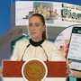 Claudia Sheinbaum anuncia un plan de digitalización para el Banco del Bienestar que mejorará la banca en línea y ampliará la red de comercios con el objetivo de permitir pagos directos con tarjeta y reducir las filas para retirar efectivo