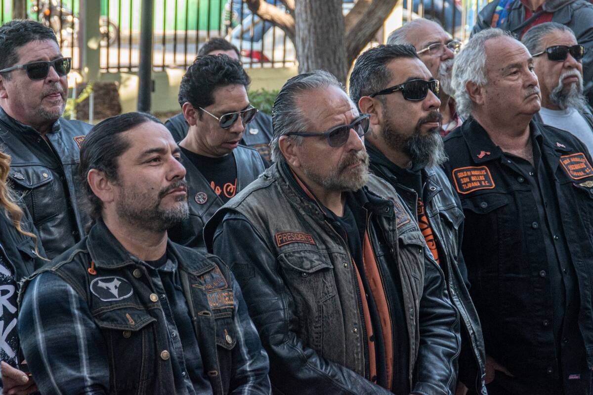 Asistentes a la Caravana de Despedida de Javier Bátiz.