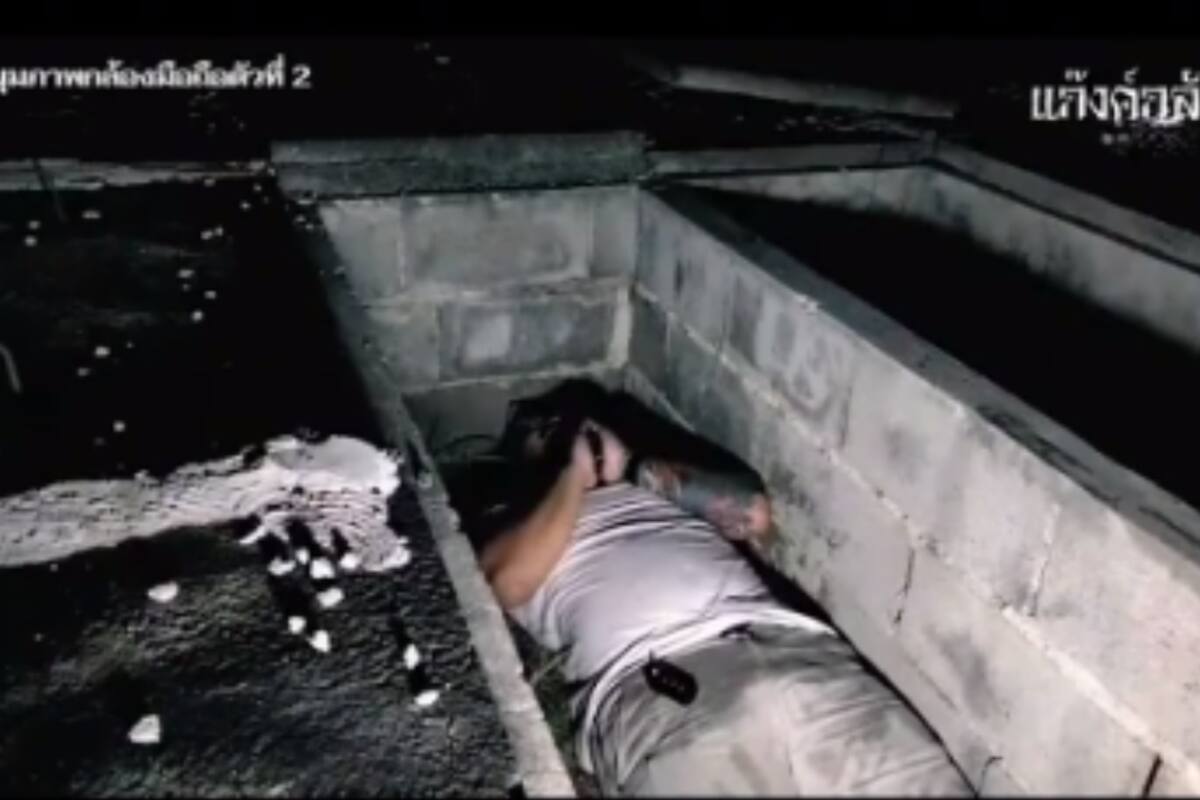 VIDEO: ¡Que miedo! Youtuber se acuesta sobre una tumba y se lleva gran susto