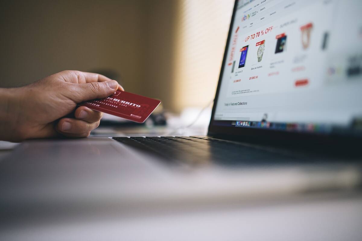 ¿Qué tener en cuenta antes de solicitar una tarjeta de crédito en Estados Unidos?