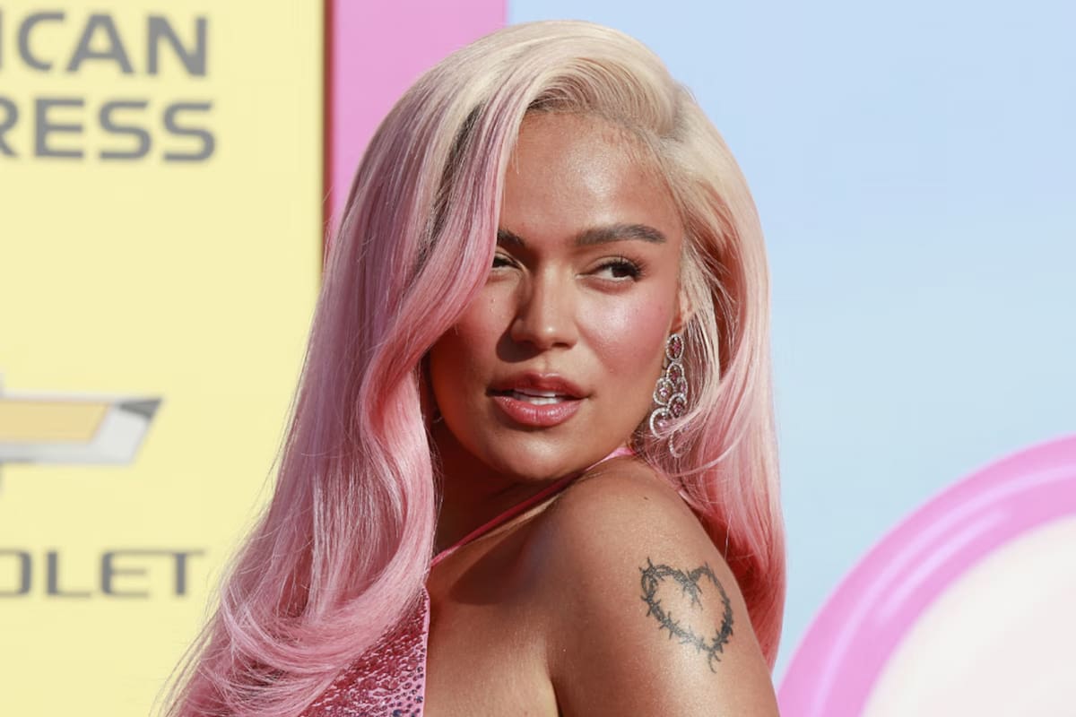 Karol G enciende las redes al anunciar nuevo album ‘Tropicoqueta’