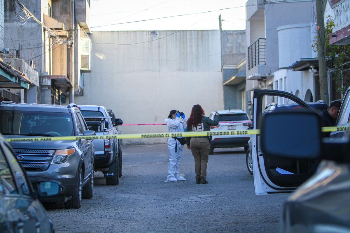 La víctima, identificada como Jesús, de 34 años, fue encontrada por un familiar dentro de su vivienda en Villa Fontana; presentaba lesiones aparentemente provocadas por un arma punzocortante. Foto: Cortesía.