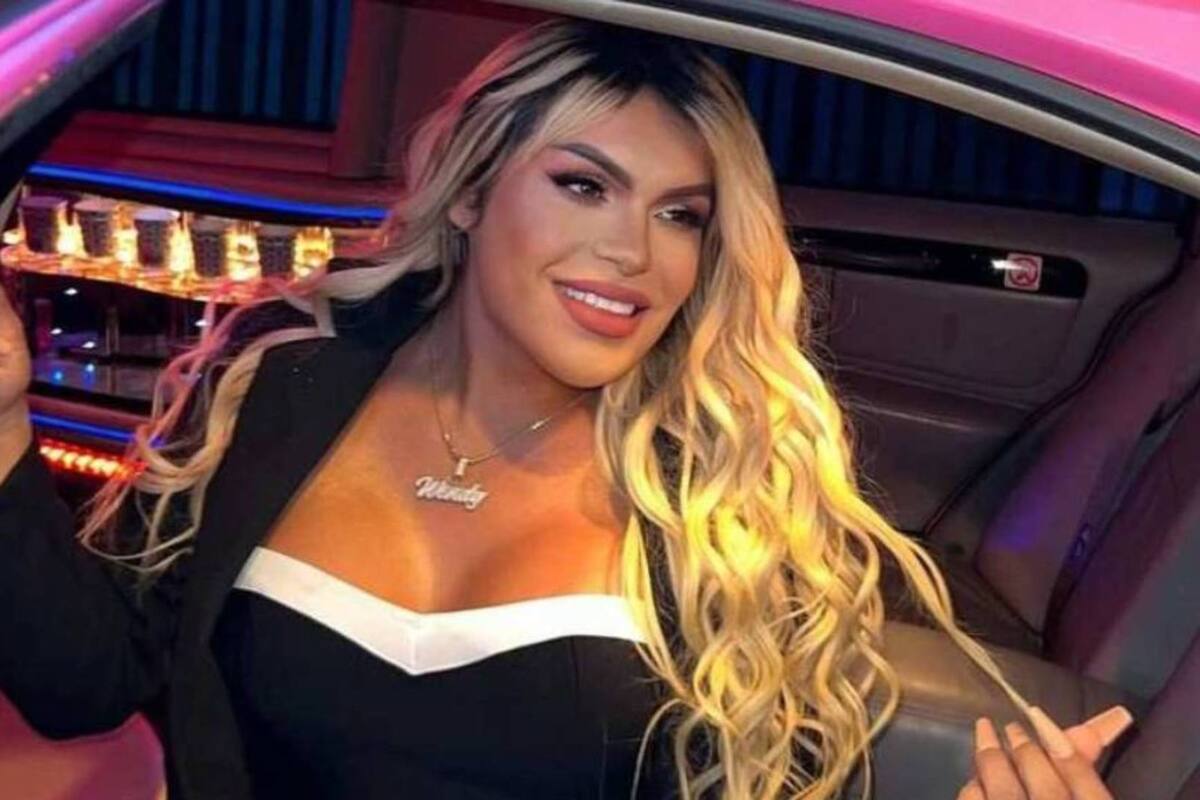 Wendy Guevara invita refrescos a reporteros en ola de calor de CDMX