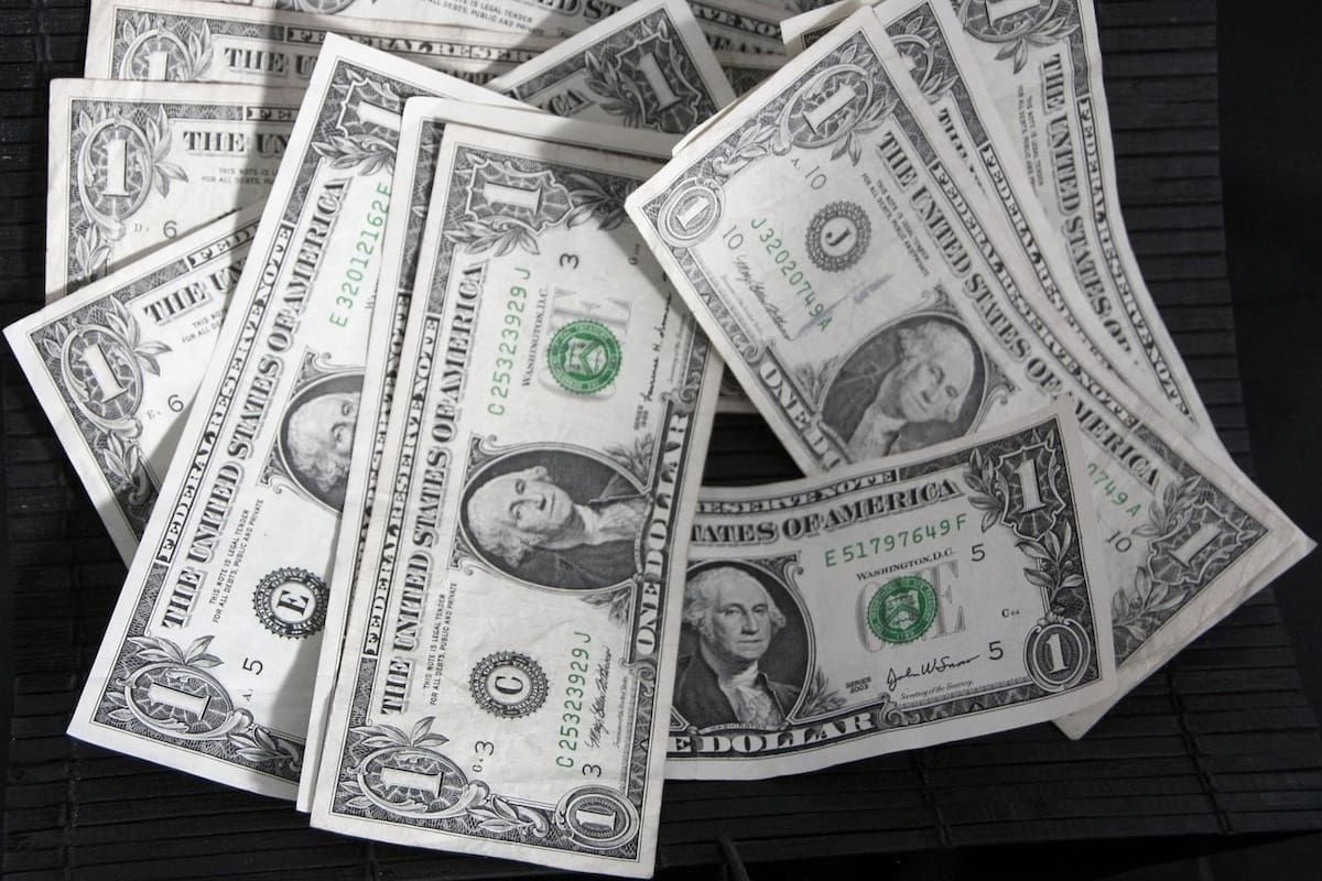 Dólar se mantiene en 18.55 pesos en casas de cambio de Mexicali