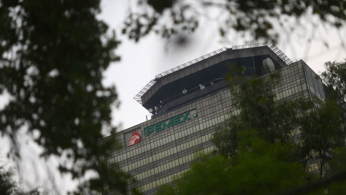 Moody’s ratifica la calificación de Pemex en B1 gracias al respaldo del gobierno, pero advierte un perfil financiero “muy deteriorado”