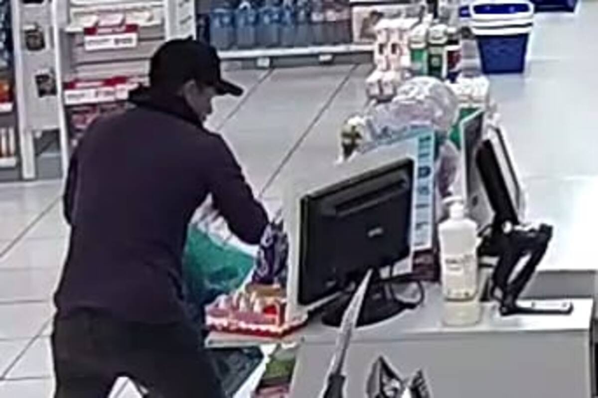 Aseguran a hombre con arma prohibida en Pueblo Nuevo