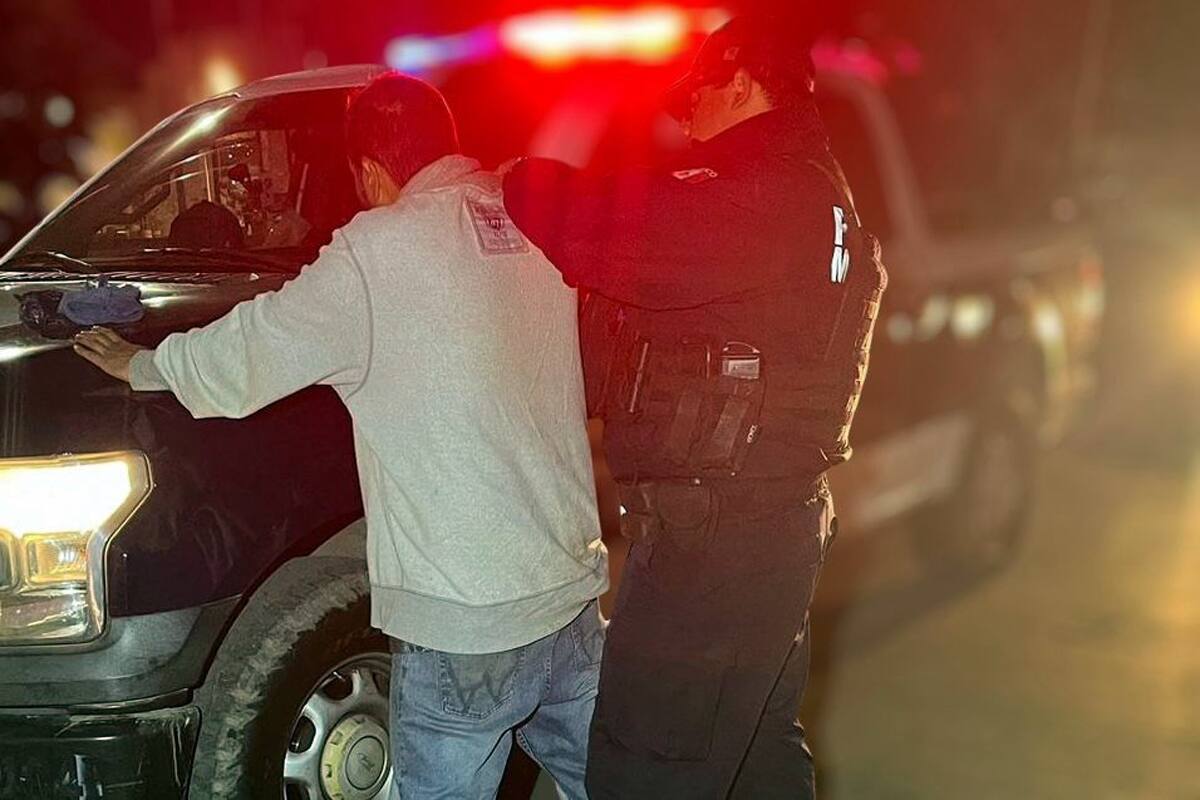 Detienen a sujeto con arma prohibida en la Zona Centro de Ensenada