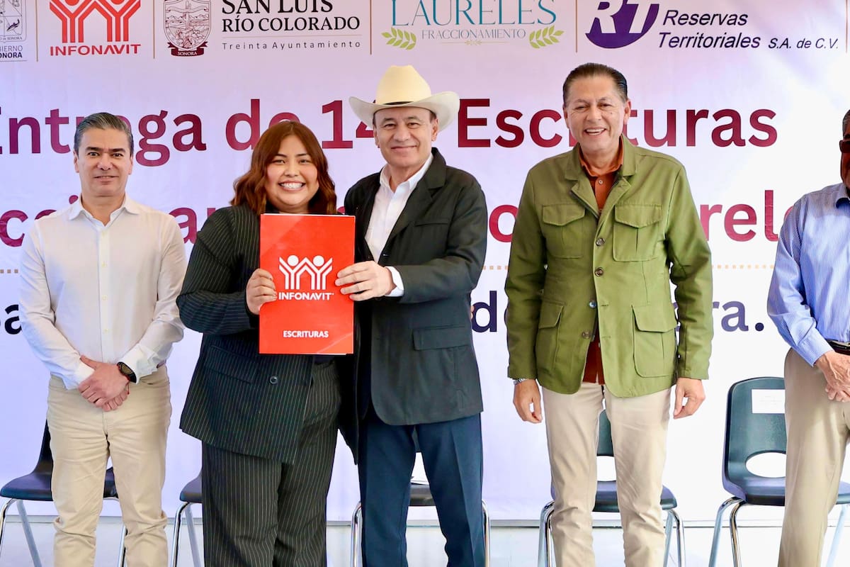 Alfonso Durazo entrega patrullas y escrituras en San Luis Río Colorado; destaca caída del 95% en homicidios