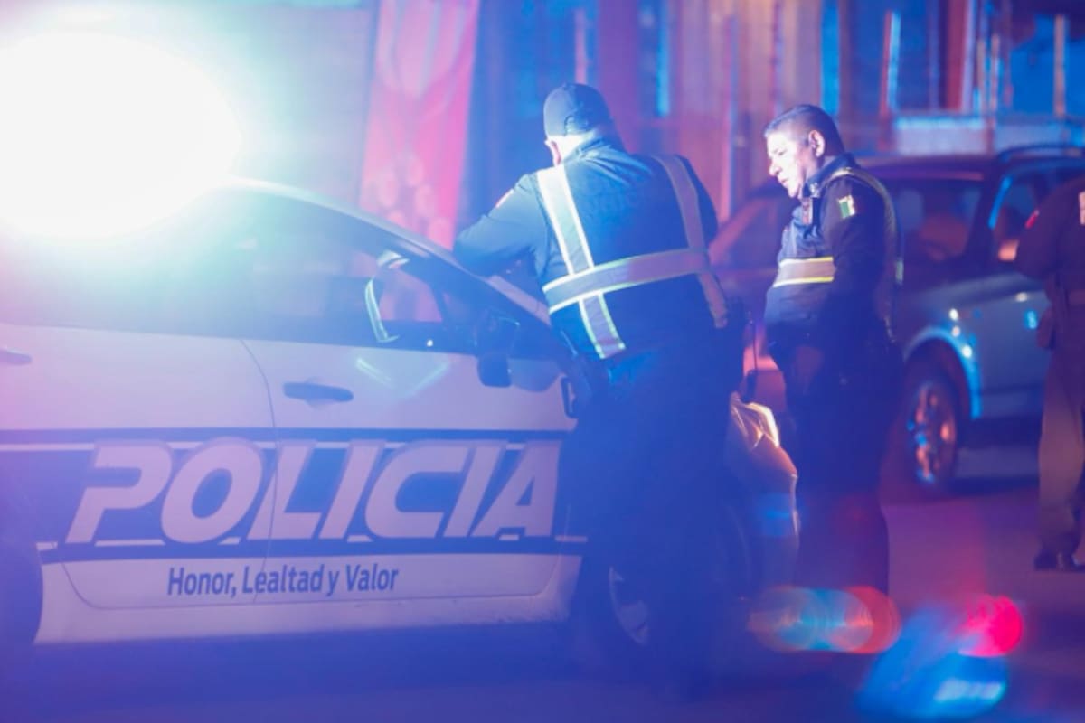 Mujer pierde el control de su vehículo, choca y es declarada sin vida