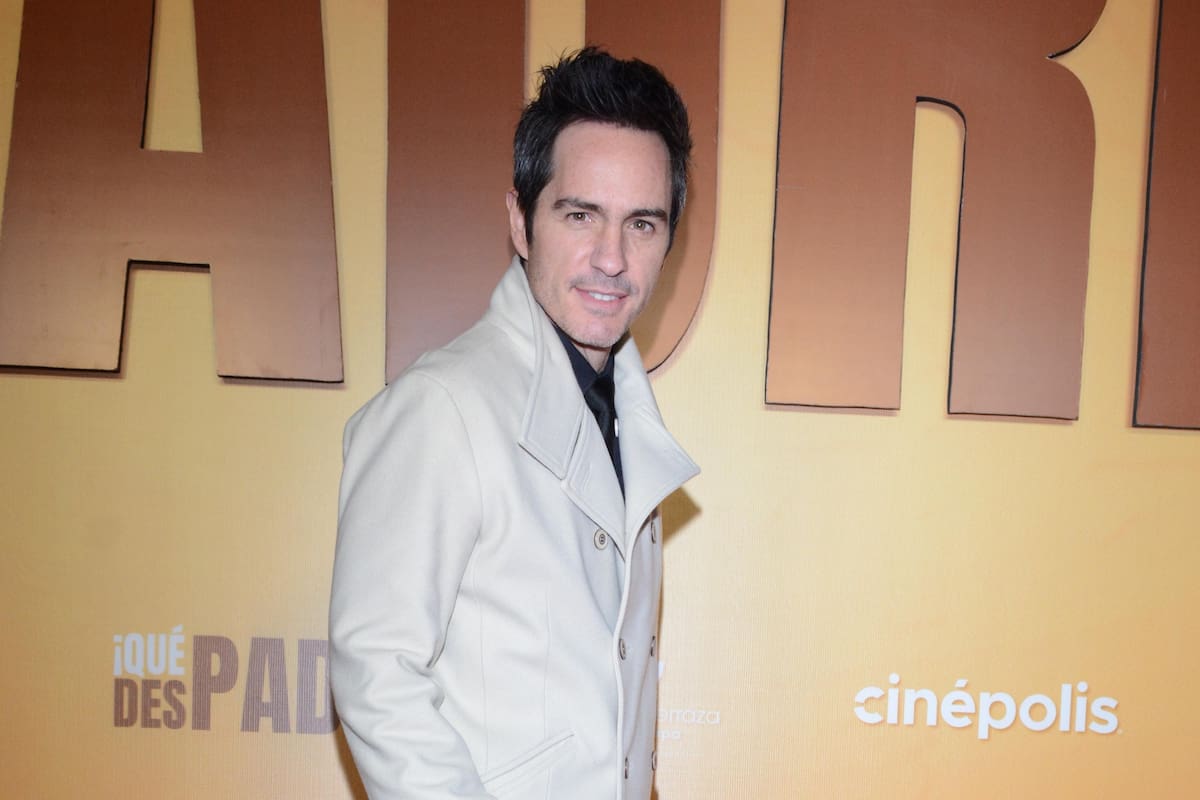 Mauricio Ochmann felicita a Eugenio Derbez y no aclara haberse vacunado